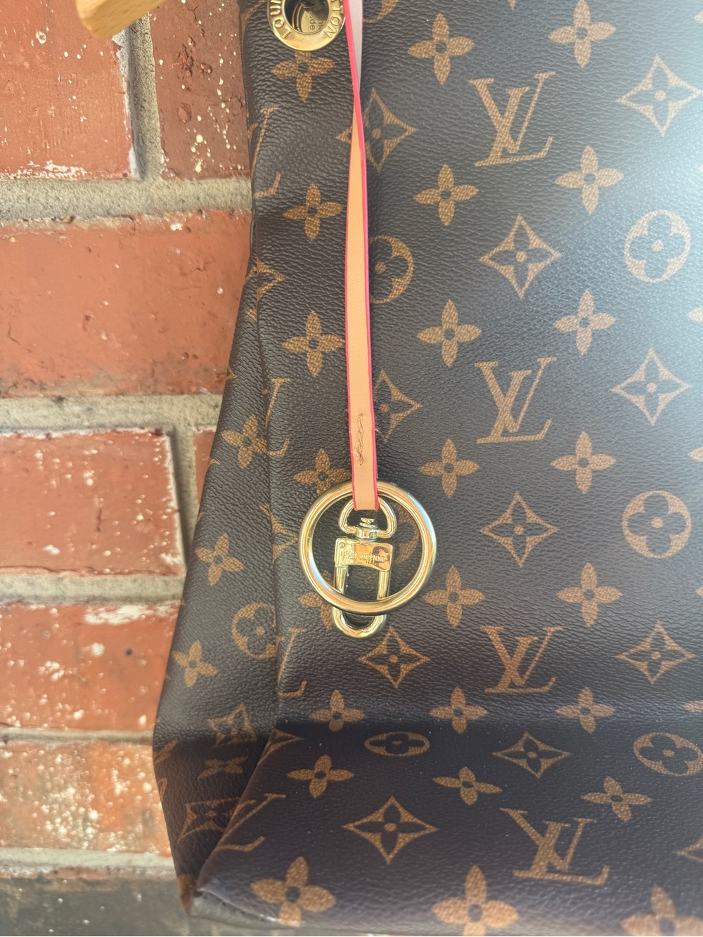 Designer Like Monogram Fashion Handbag - Picture 5 of 10